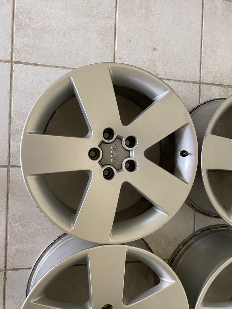 Jantes 17” 5x112 originais Audi A3 A4 A6 vw golf caddy skoda