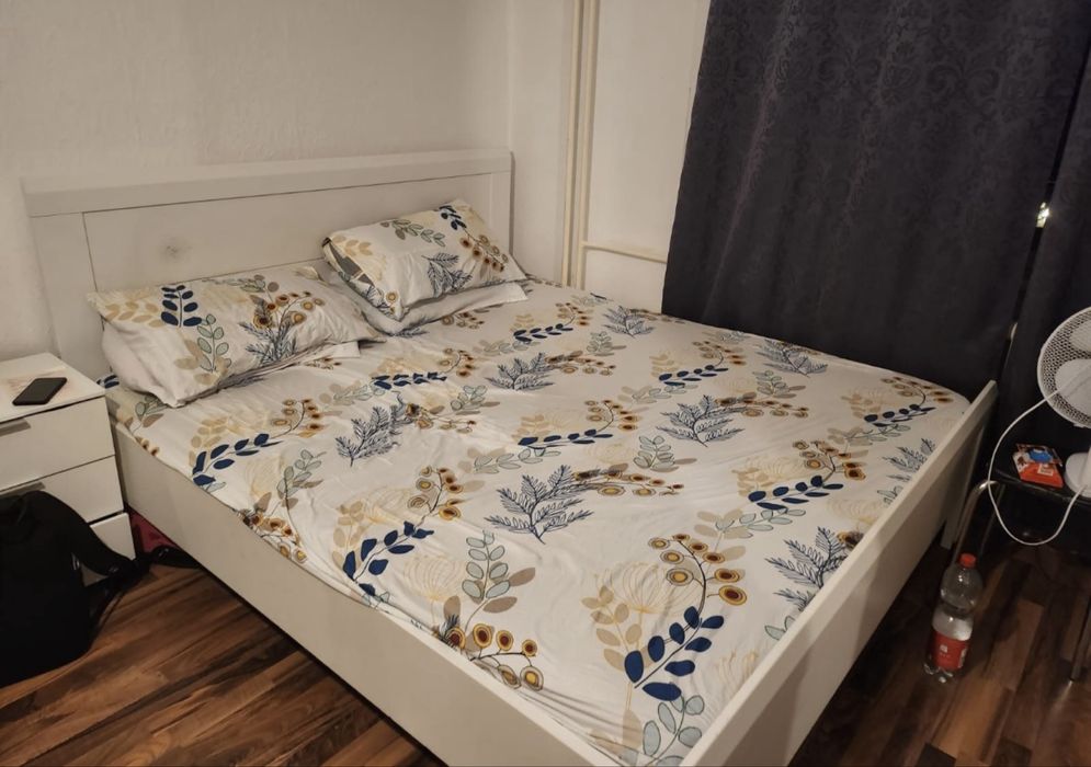 Łóżko białe ze stelazem 180x200 bez materaca