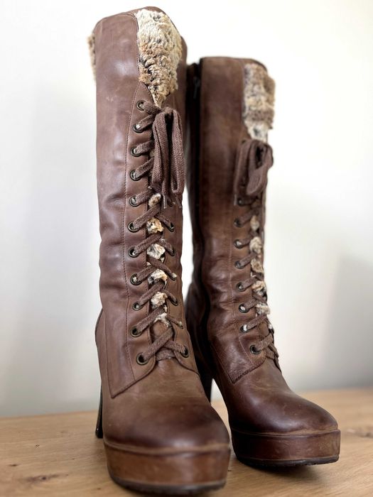 Eleganckie zimowe kozaki z futerkiem