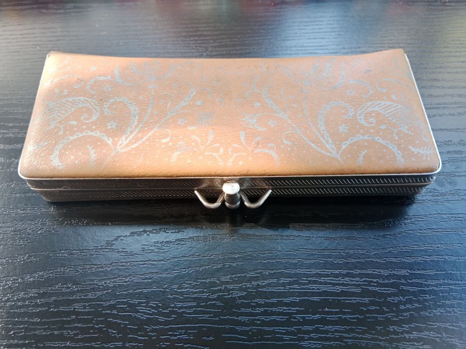 Stylowe Etui Na Okulary z PRL-u – Idealne Dla Miłośników Retro!