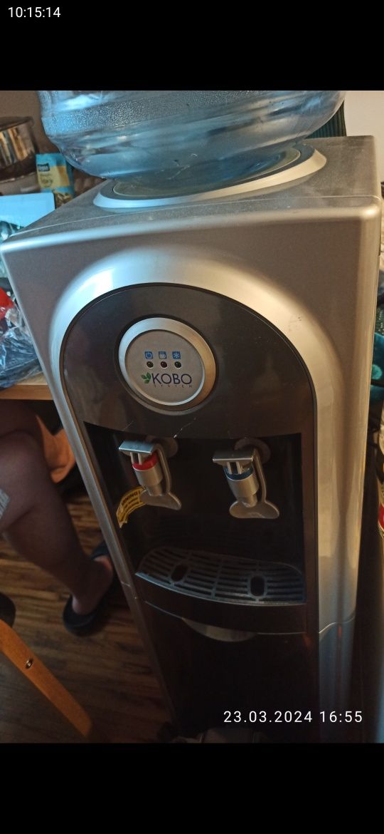 Hot and Cold water Dispener