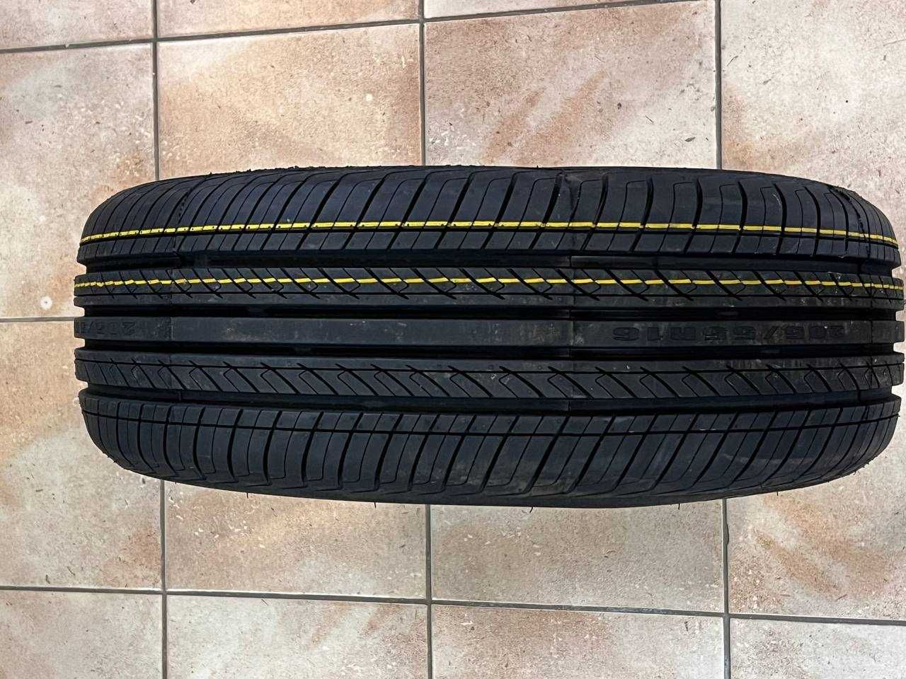 215/70 R15 Ovation VI-682 Нова, свіжа, літня шина 215/70/15