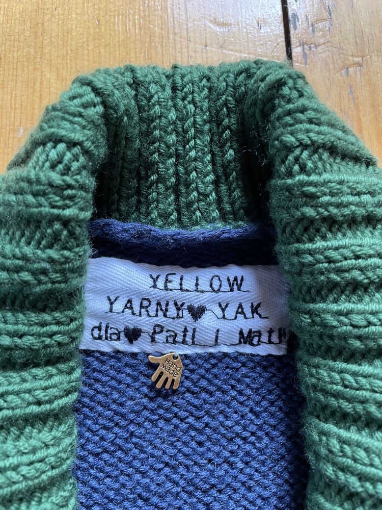 Sweter Yellow Yarn Yak 110/117