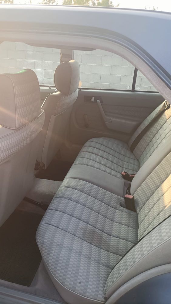 Mercedes 190D 2.0