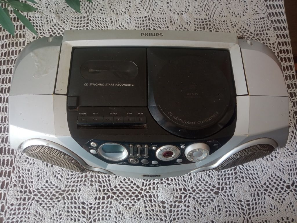 Radiomagnetofon z CD PHILIPS AZ2024/14