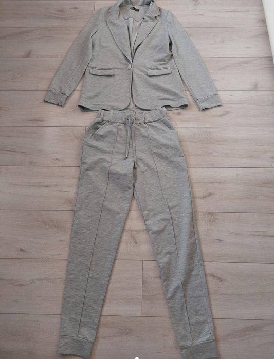 Komplet dresowa marynarka i spodnie M