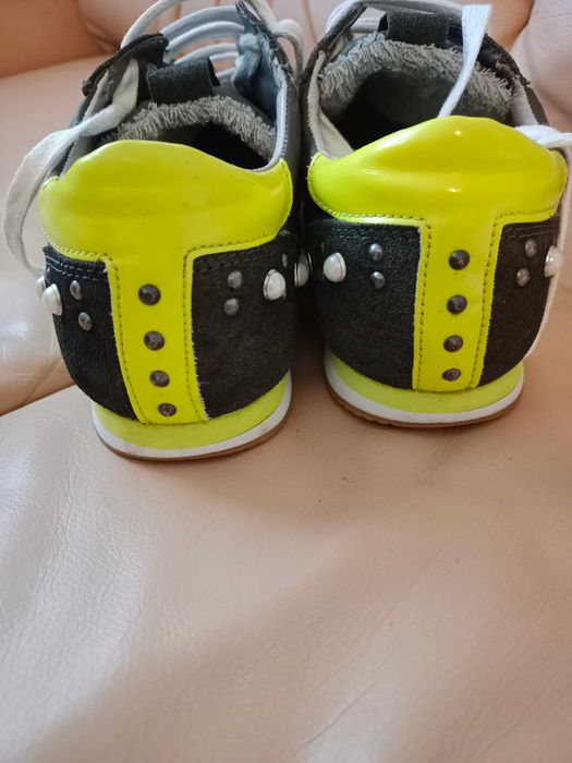 Buty sportowe halowe damskie Bugatti  rozmiar 41 /25.5