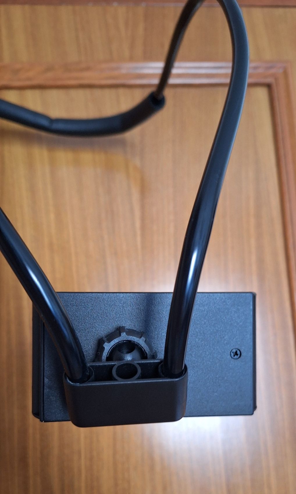 Suporte portátil para telemóvel