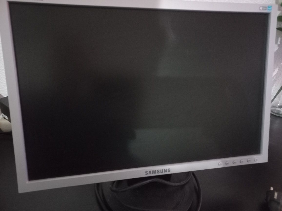 Monitor samsung avariado