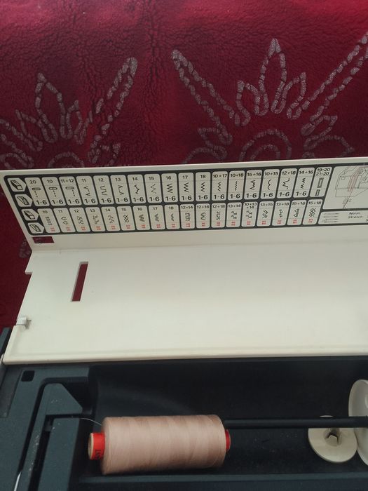 Швейна машинка PFAFF