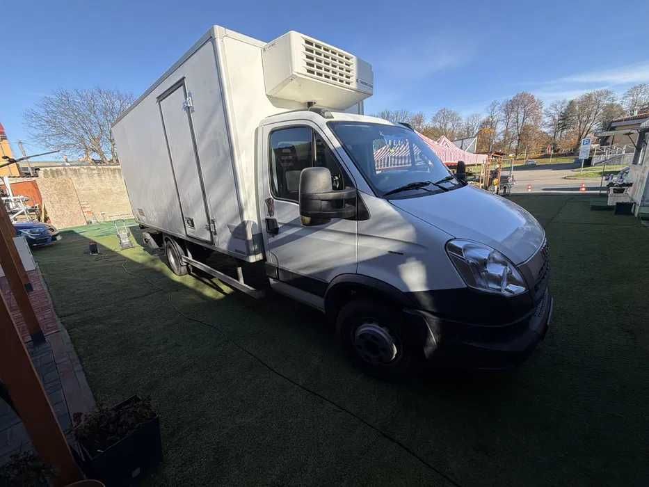 Usługi Transportowe / Przeprowadzki i inne