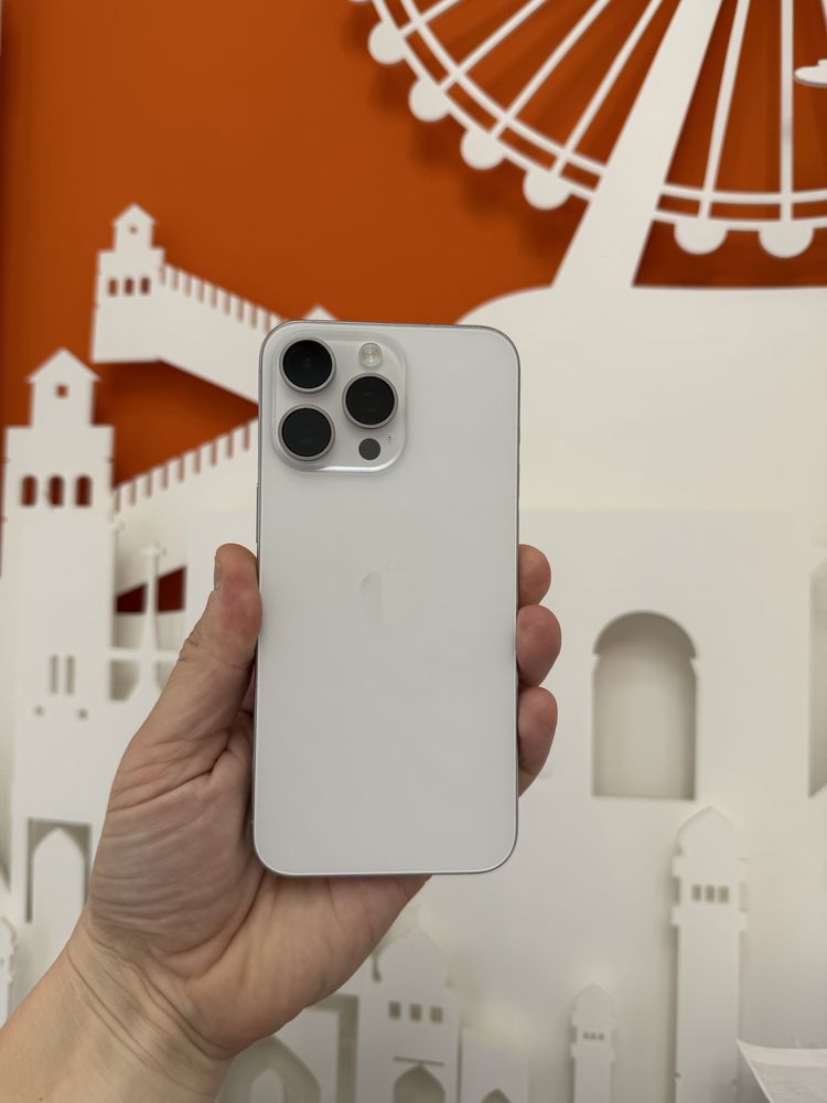 iPhone 15 Pro Max 256 White