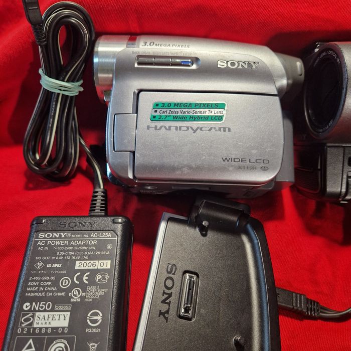 Відеокамери Sony Mini dv dcr-hc94 та 8мм Соні  CCD- TR640E