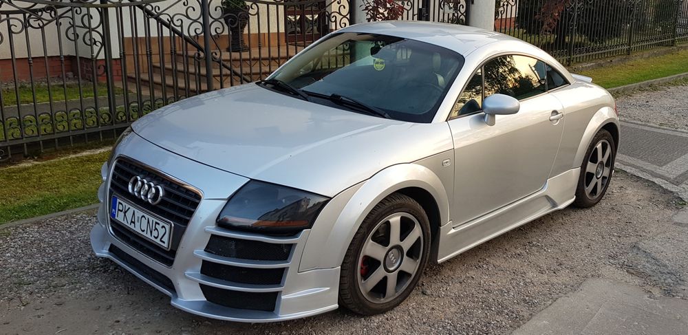 Audi TT Coupe ...