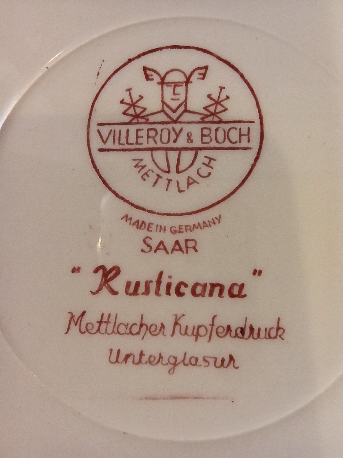 Tortownicy VILLEROY & BOCH Rusticana czerwona 32,2 cm