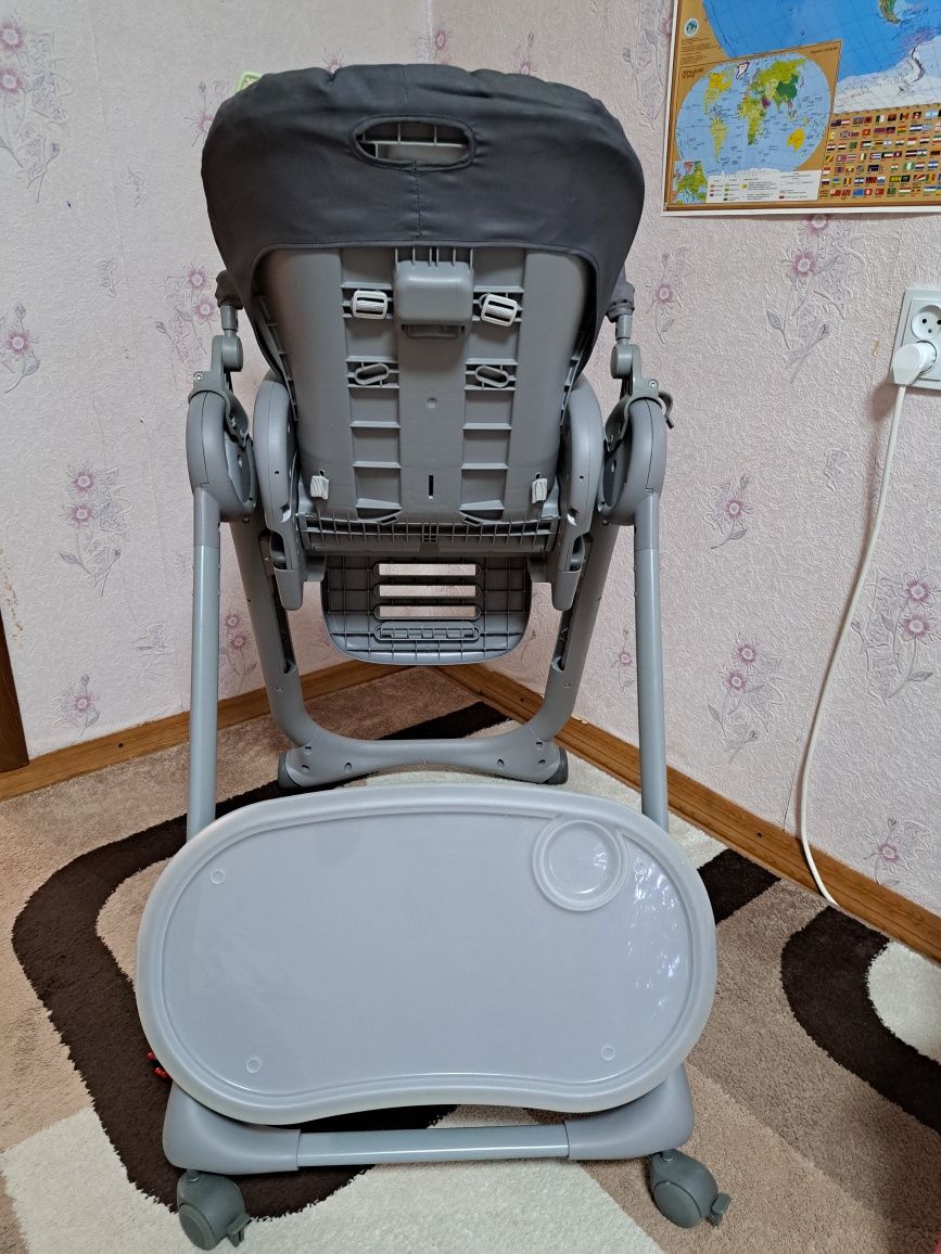 Дитячий стульчик для годування Chicco Polly