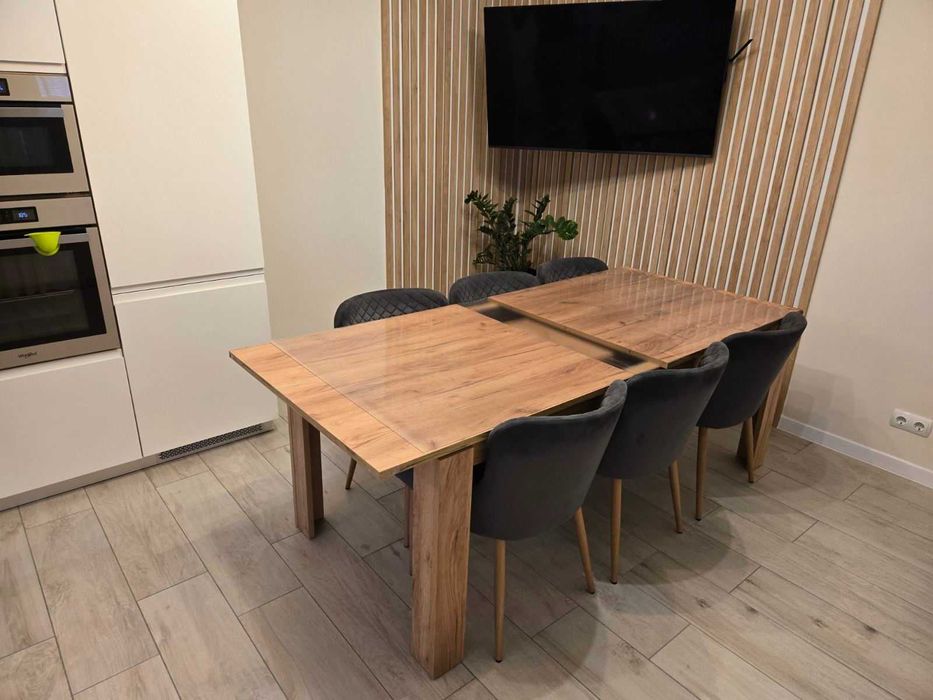 Стіл обідній LINTRUP 90x190/280см + 8 стільців  Б/В (в хорошому стані)