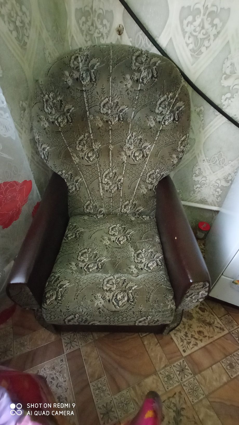 Продам меблі (крісло)