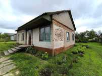 Продам будинок та 12сот.в с.Гавронщина.Є водосховище та ліс.Київ 40км.