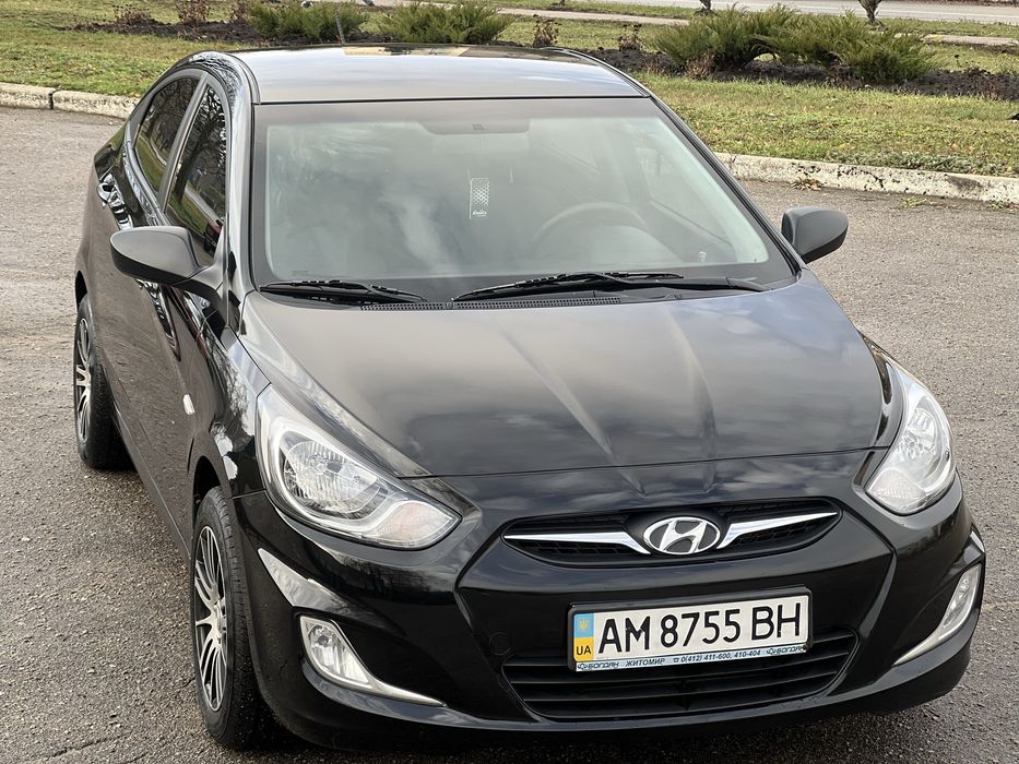 Hyundai Accent 2012