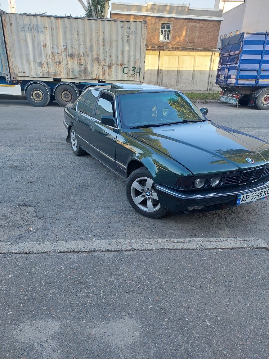 Продам беху 7 м 30 в 30і
