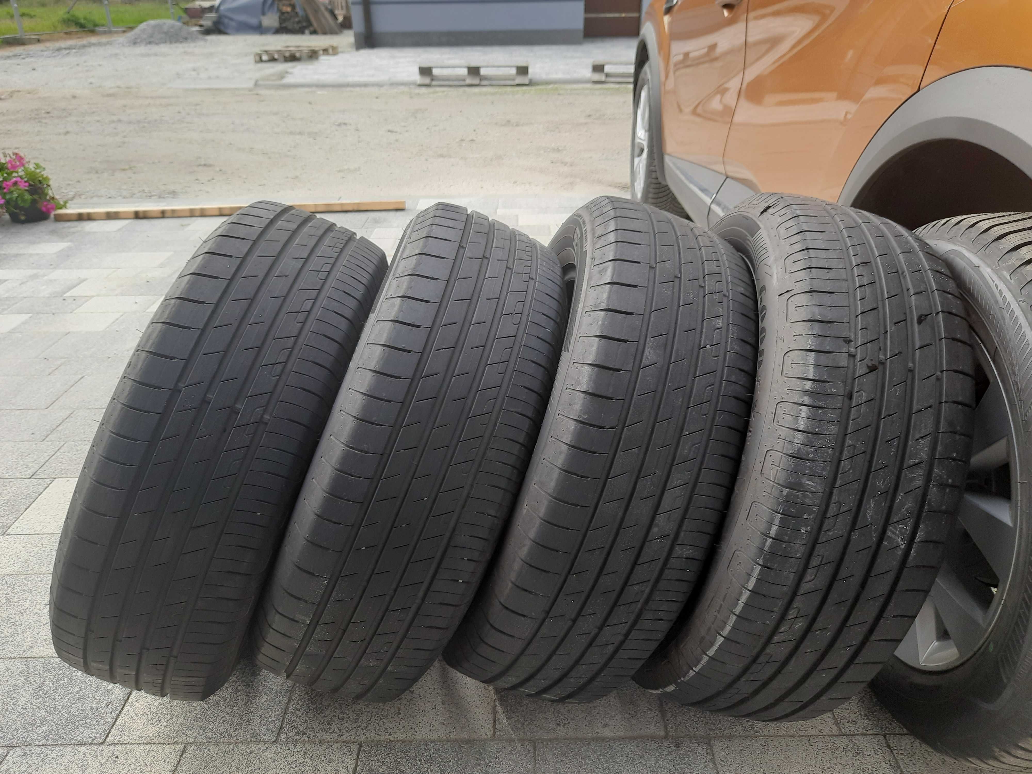 Opony letnie 215\60\17  Goodyear efficient grip 2021r