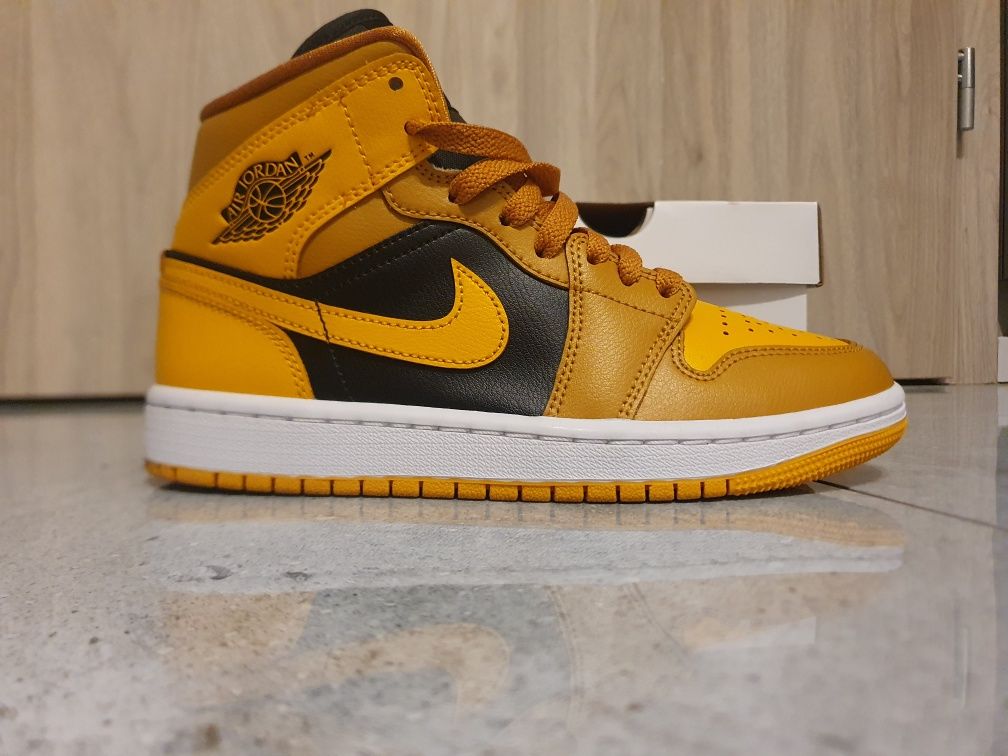 Buty Jordan 1 Mid Chutney Taxi (Women's), jak nowe!