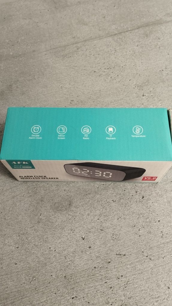 Настільний годинник, портативна колонка AFK BT518 Bluetooth, з будильн