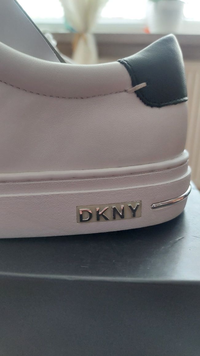 Obuwie damskie DKNY