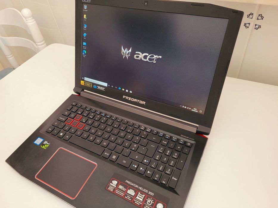 Portátil ACER Predator Helios 300 (i7, 1060gtx 6gb, 16gb ram)