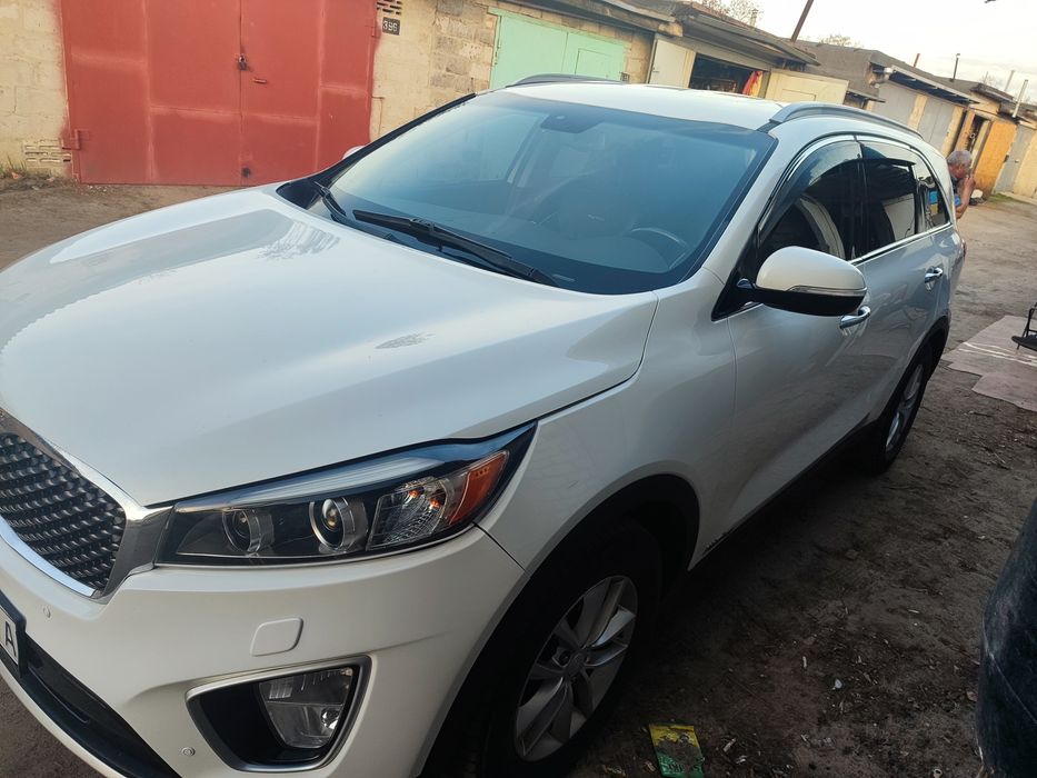 Продам авто Киа Sorento 3.3л