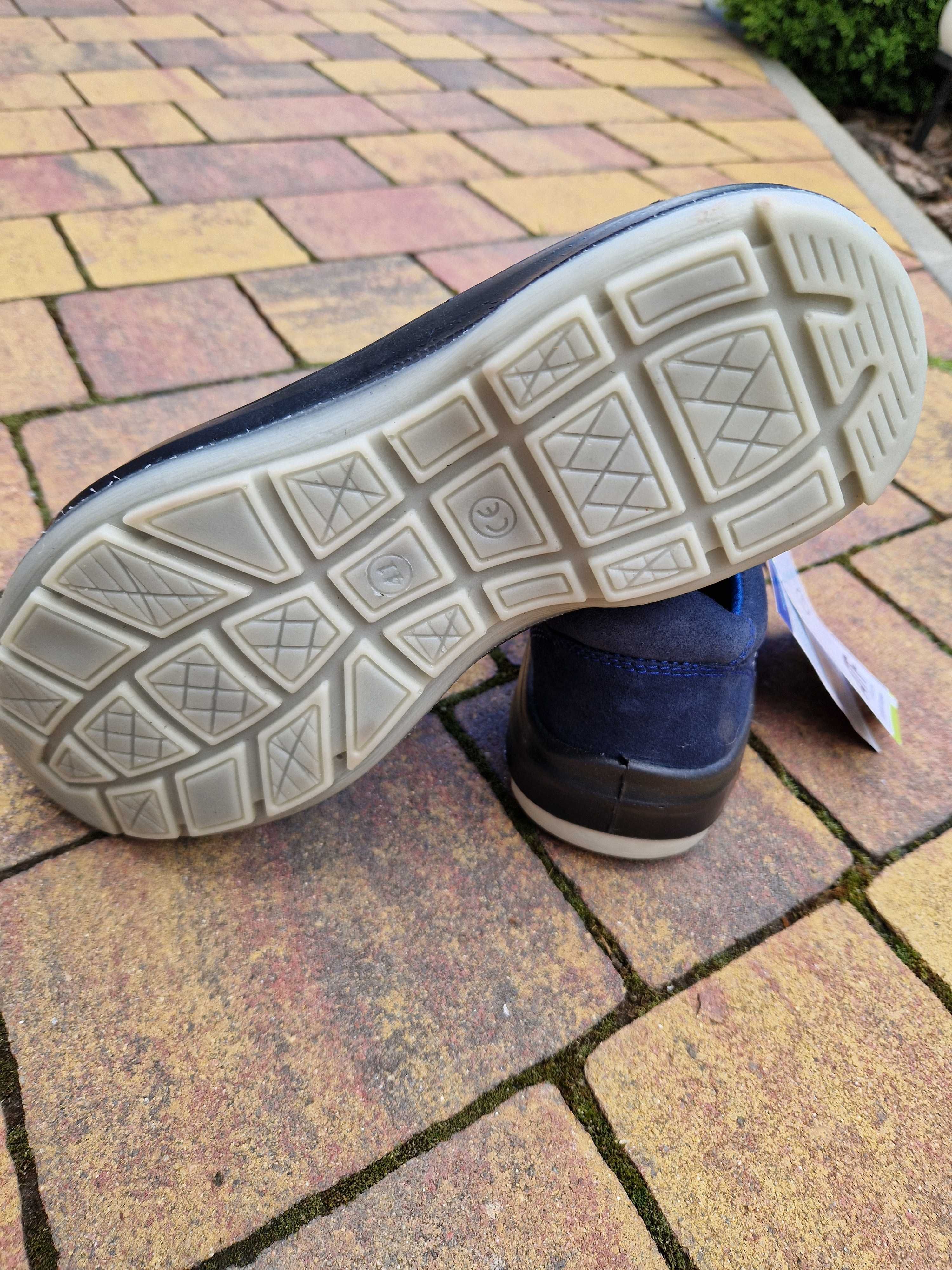 buty bezpieczne antypoślizgowe półbuty OPTIMO model S1P
