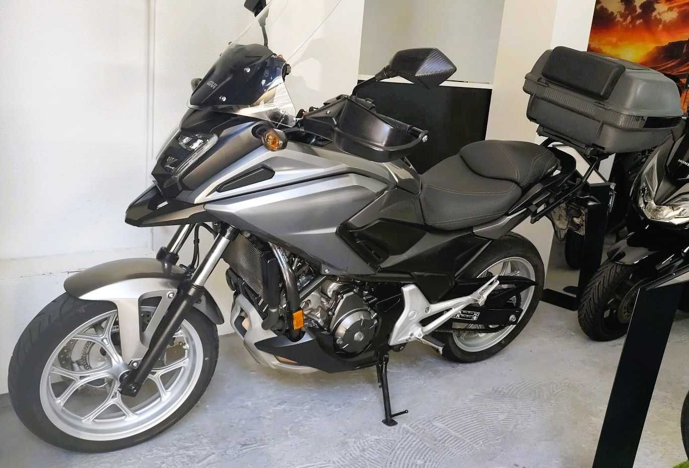 Honda NC750X DCT 2017
