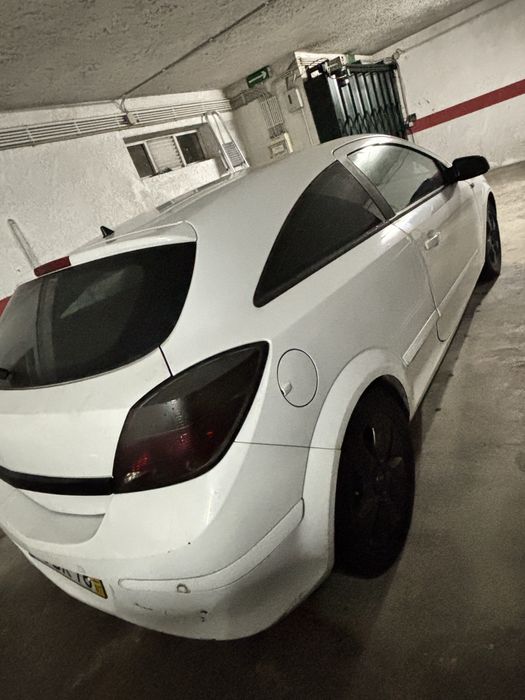 Opel Astra GTC 1.7