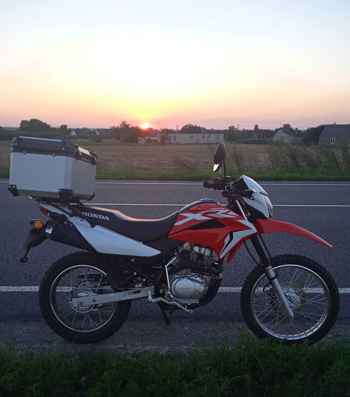 мотоцикл Honda XR150L