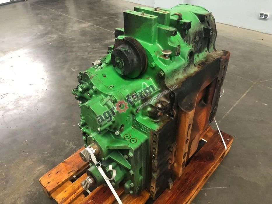 Skrzynia biegów John Deere 8360R RE301738