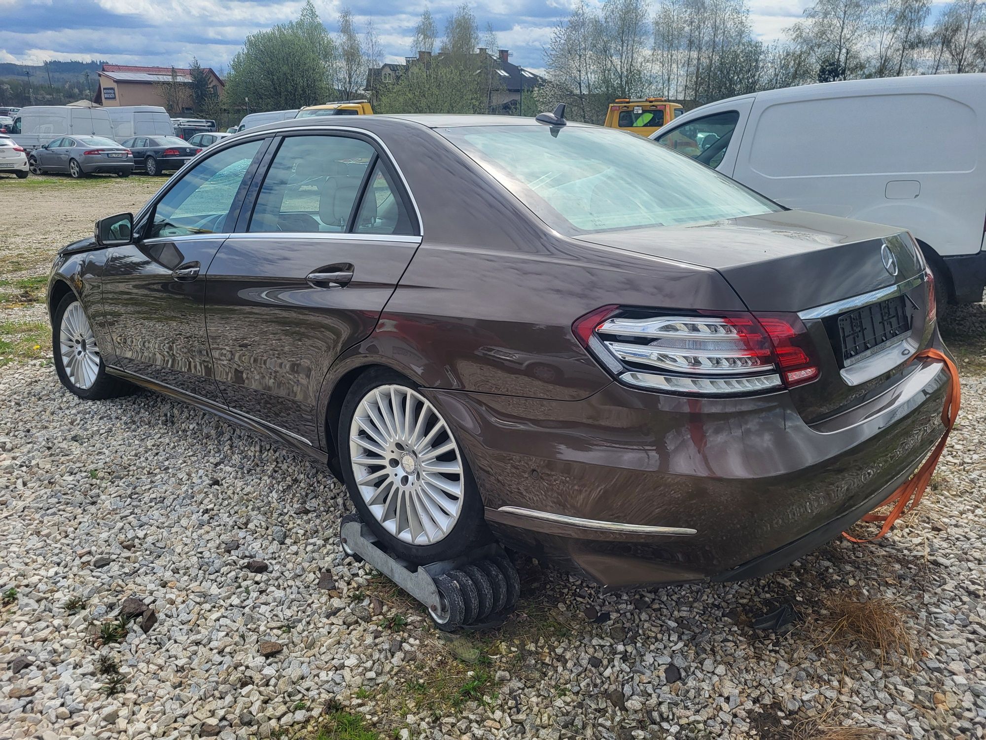 Mercedes E klasa w212 lift 2.0 Benzyna niski przebieg