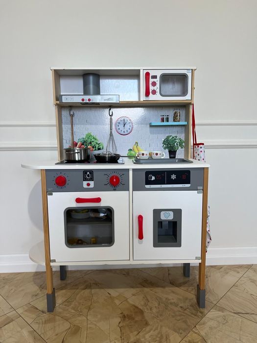 Drewniana kuchnia dla dzieci Playtive z akcesoriami, LED i dźwiękiem