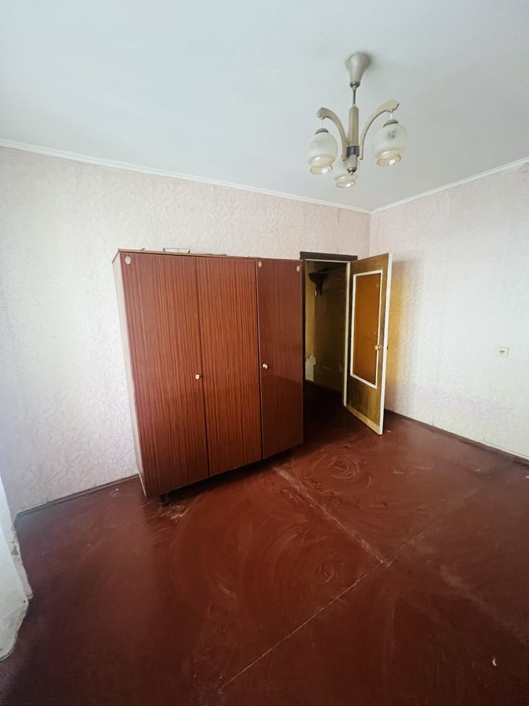 Продам двокімнатну чешку