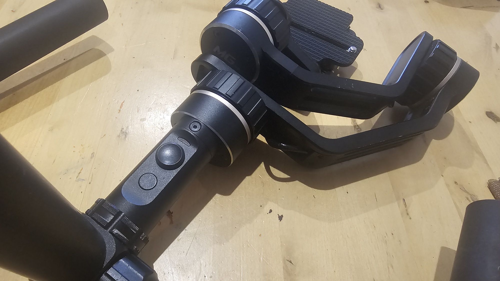 Flayutech mg v2 gimbal dslr lustrzanka