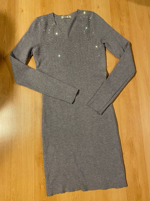 Sukienka damska z cekinami