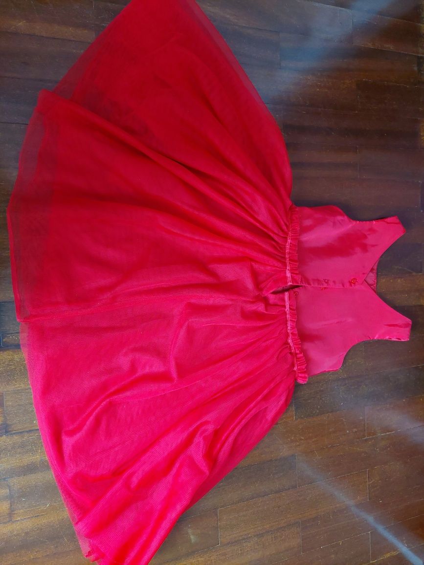 Vestido vermelho 6/7 anos