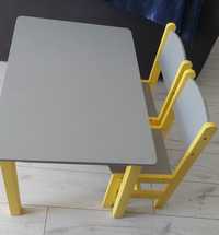 Stolik z krzesełkami dla przedszkolaka