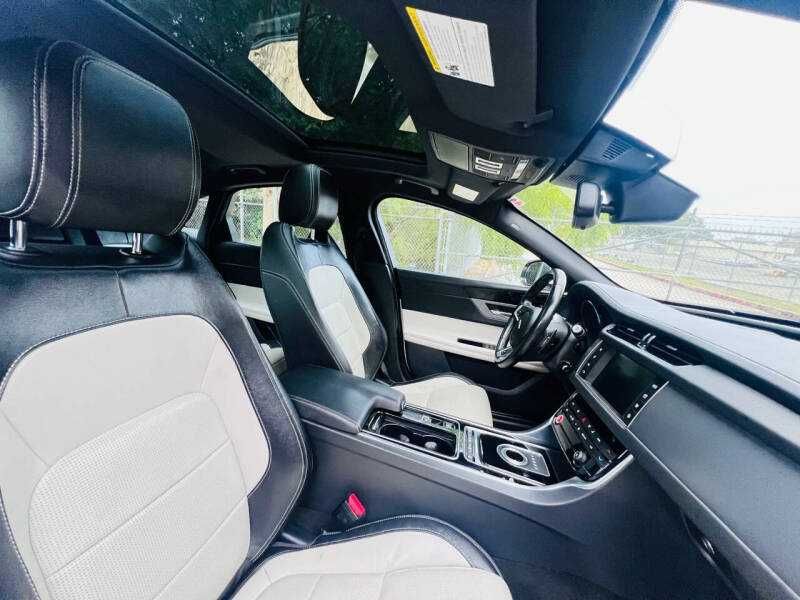 2016  Jaguar  XF