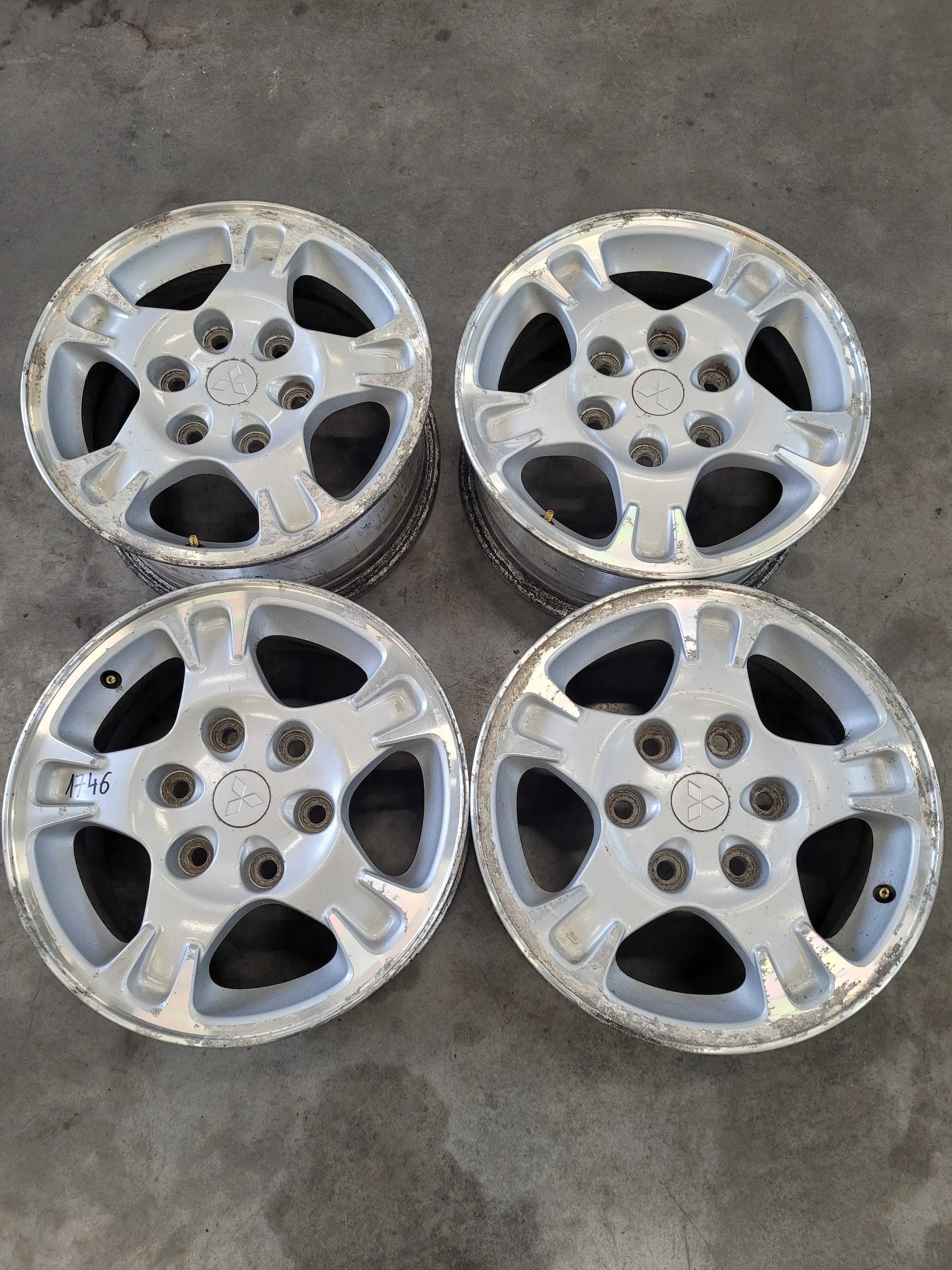 Felgi aluminiowe Mistubishi pajero r 16