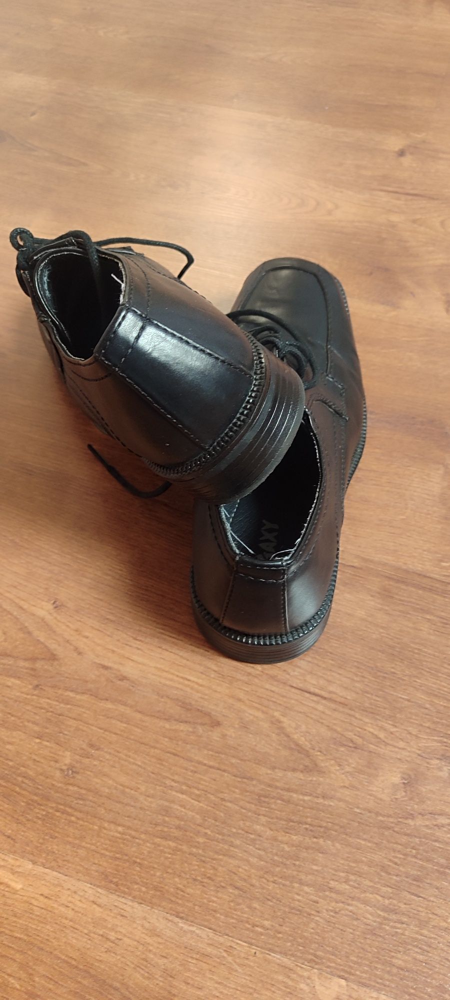 Buty chłopięce rozm 36