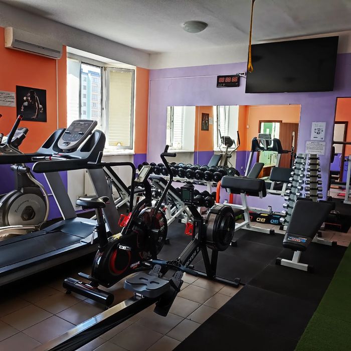 Продається все для бізнесу(тренажерного залу) або усе обладнання