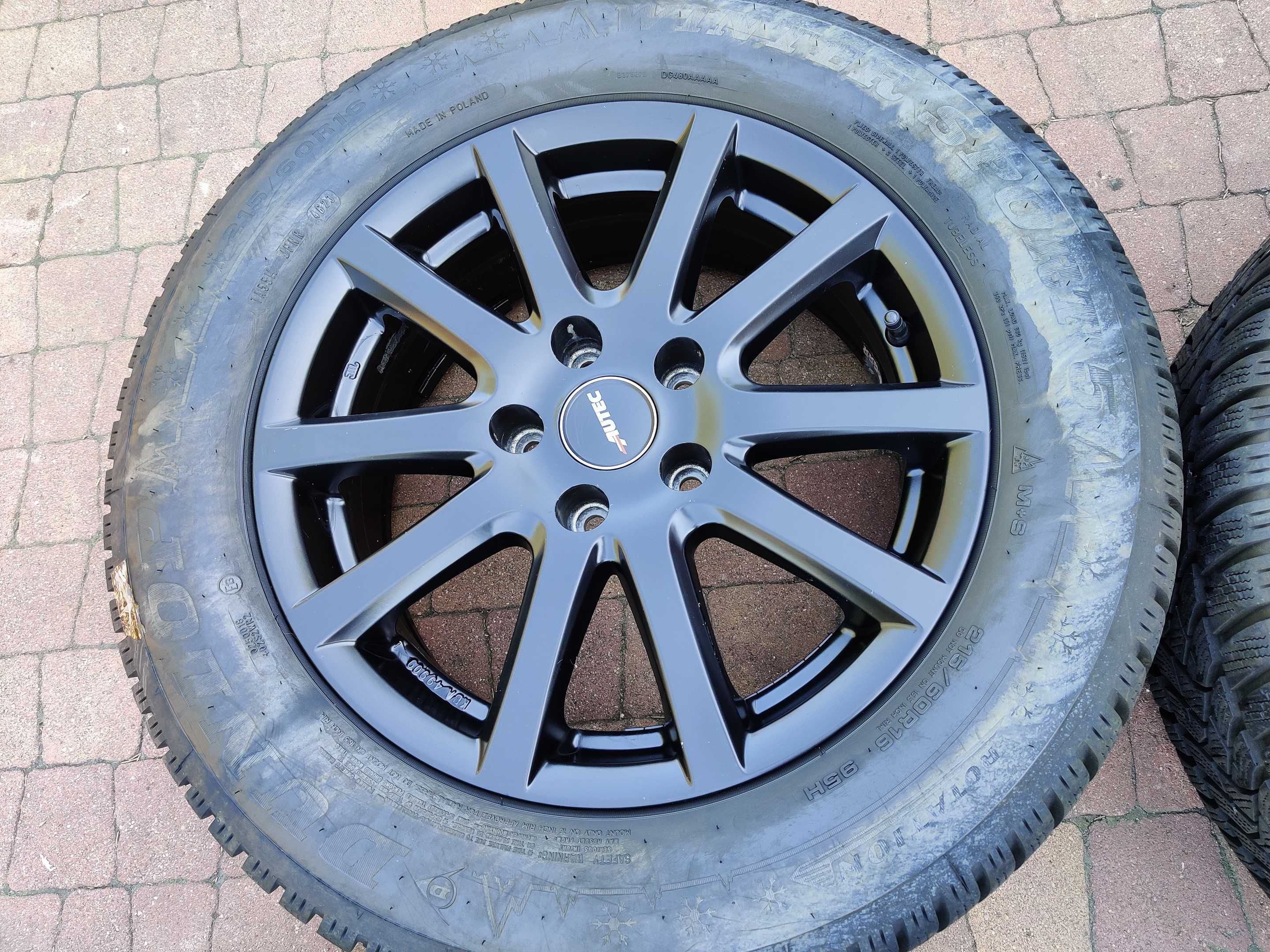3545. Koła zimowe Sharan Alhambra Q3 Tiguan 5x112 ET33 215/60/16 2023r