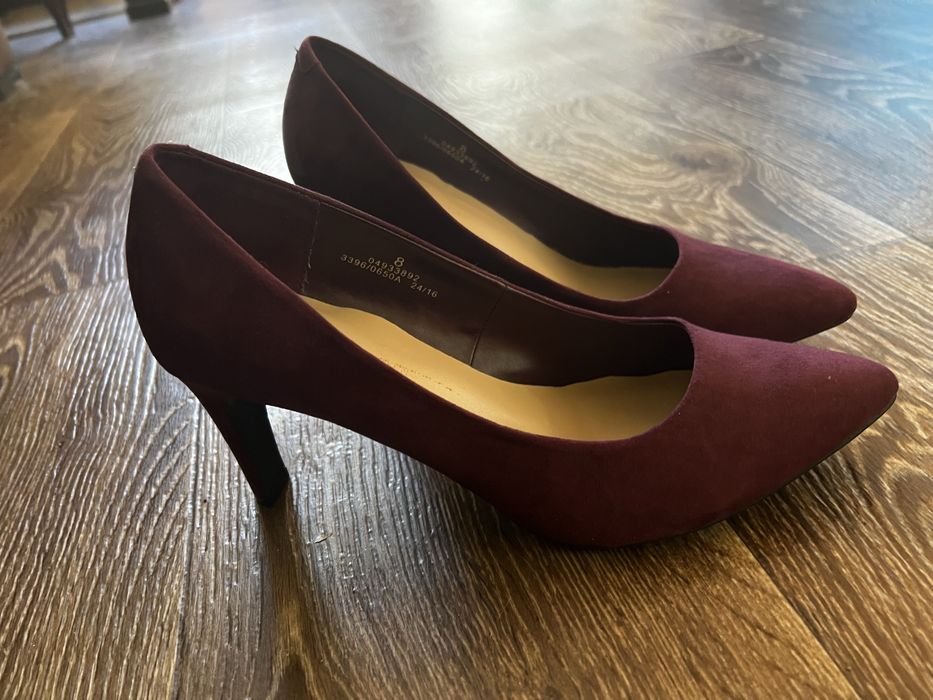 Жіночі класичні човники винного кольору від бренду M&S