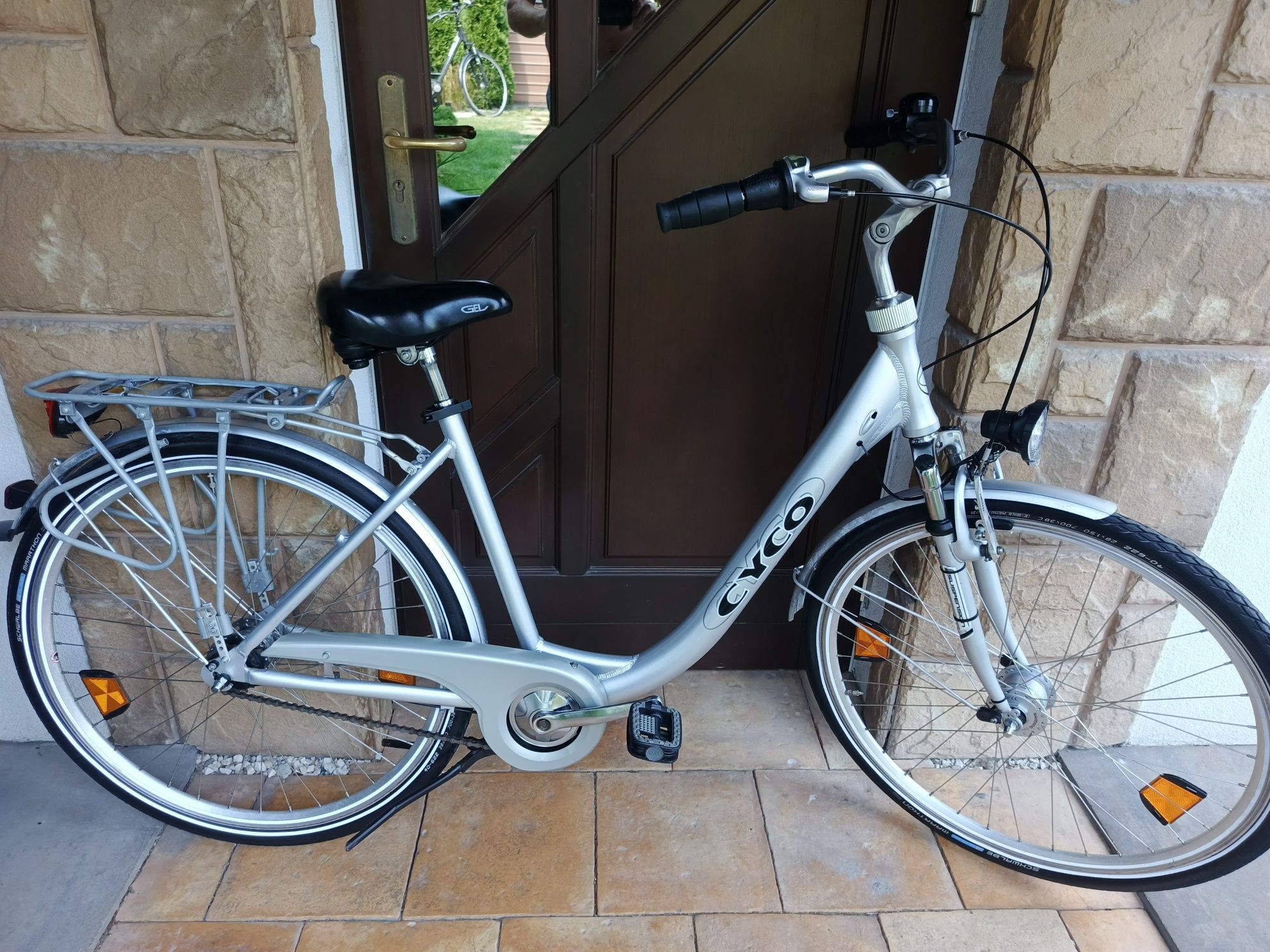 ROWERY Damka Cyco 28" Aluminiowy Hamulec tradycyjny w pedałach Wysyłk